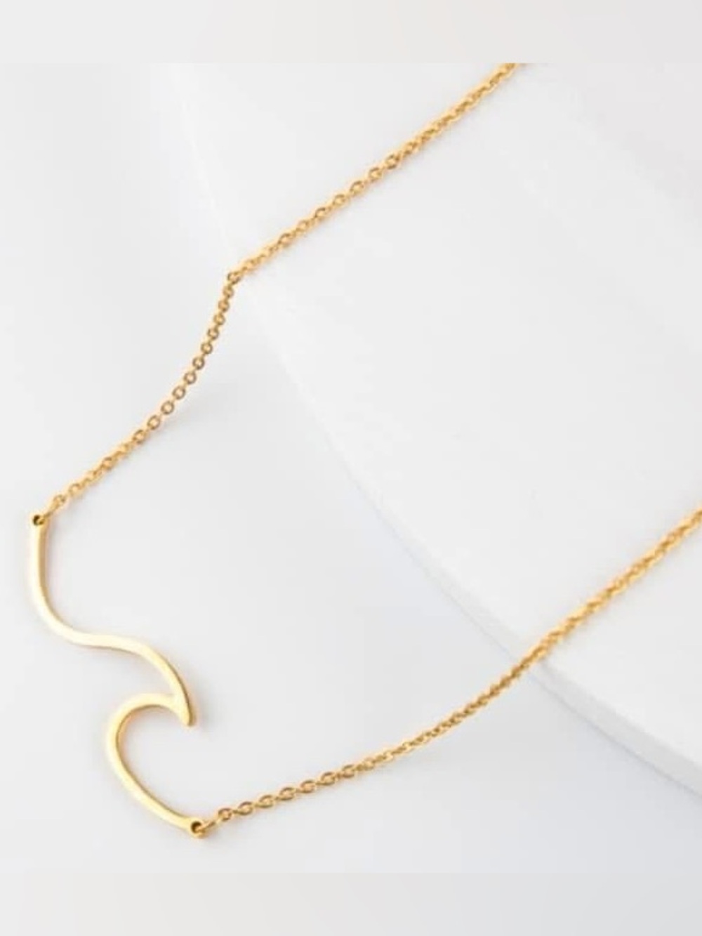 NEW Gold Catch a Wave Necklace